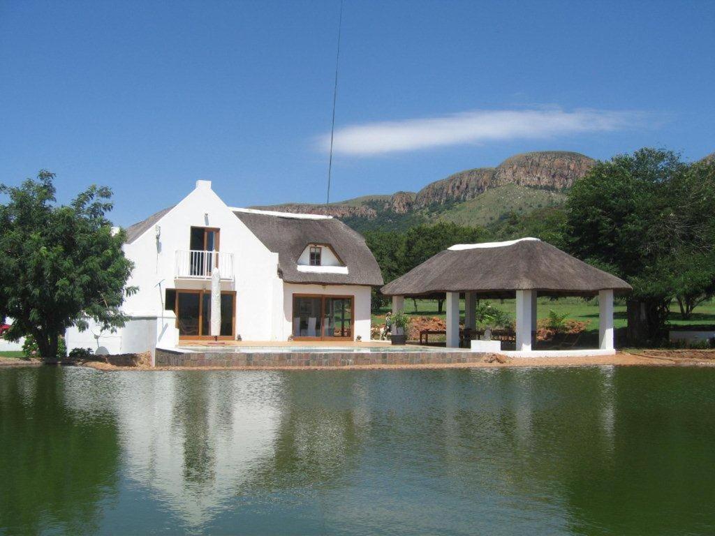 Steynshoop Self-Catering Valley Lodge Hekpoort ภายนอก รูปภาพ